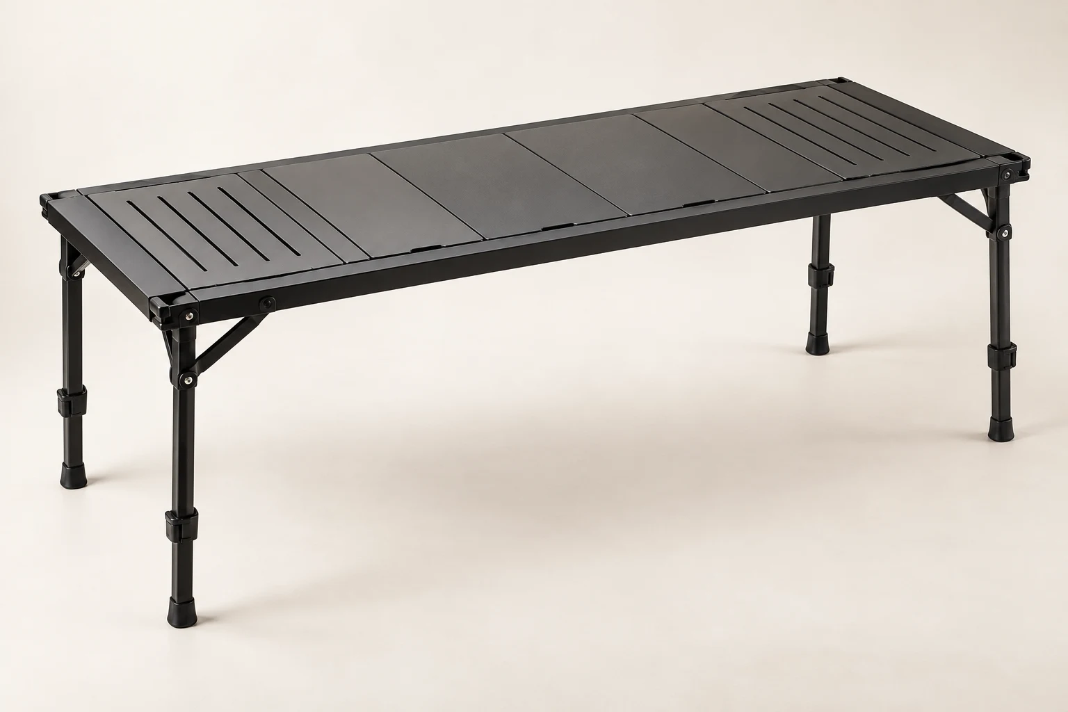 Illustration de produit générée par IA : Table de camping IGT réglable en hauteur